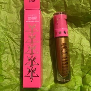 Jeffree Star lipstick